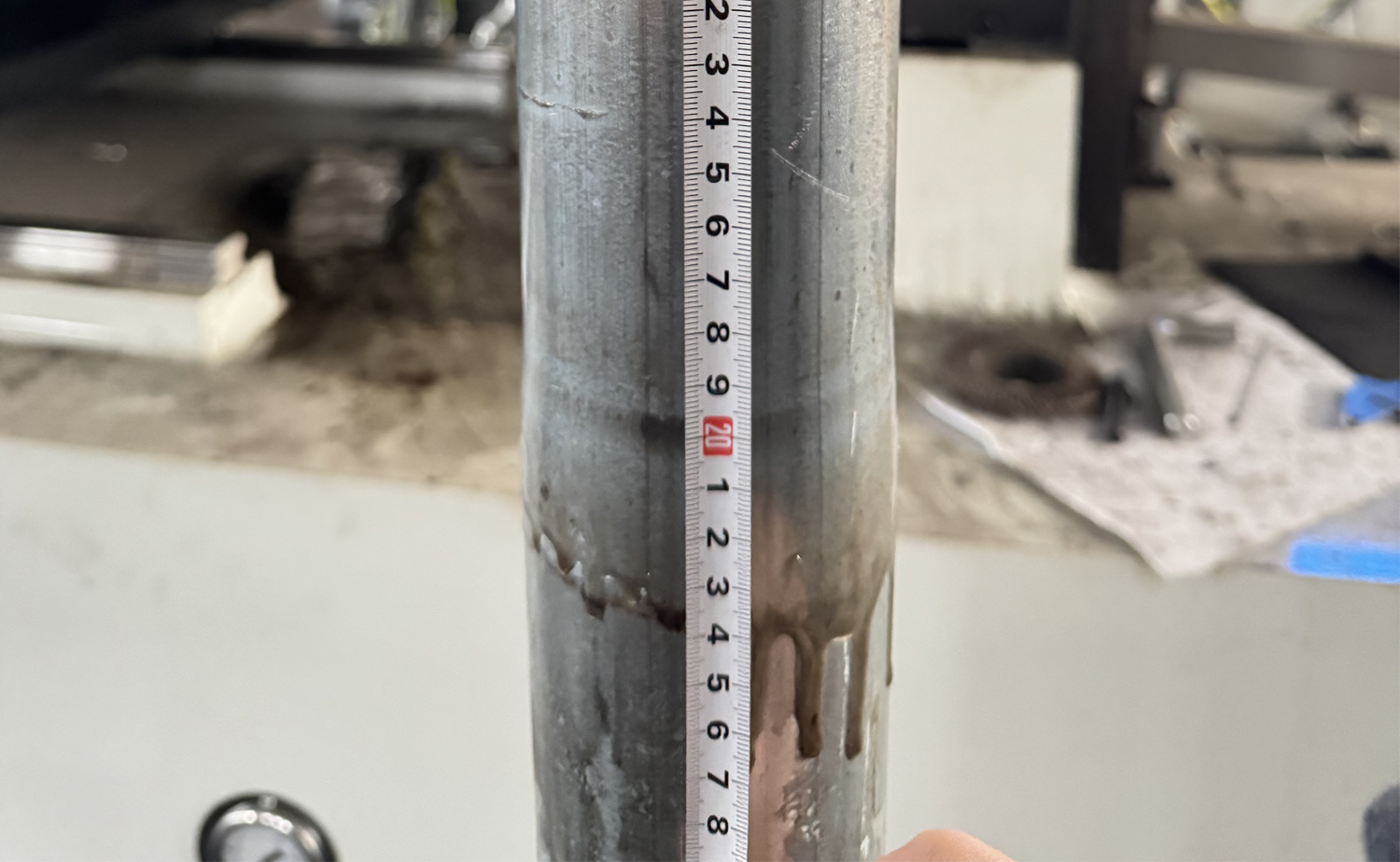 TM100 Multi-vormvormende buiseindvormmachine met één kop TM100 Multi-vormvormende buiseindvormmachine met één kop