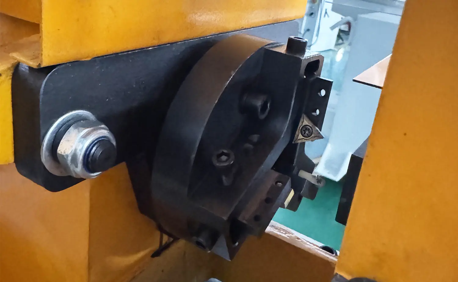 EF PV1-serie hydraulische semi-automatische buisafschuinmachine EF PV1-serie hydraulische semi-automatische buisafschuinmachine