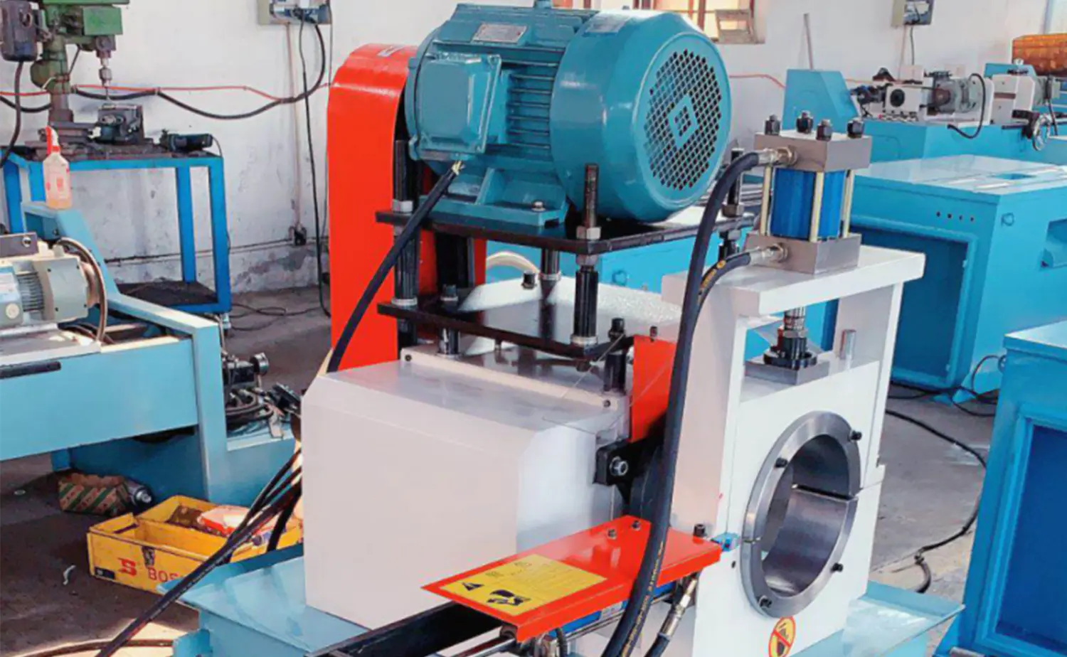 EF PV2-serie afschuinmachine met enkele balhoofdbuis voor metalen buizen EF PV2-serie afschuinmachine met enkele balhoofdbuis voor metalen buizen