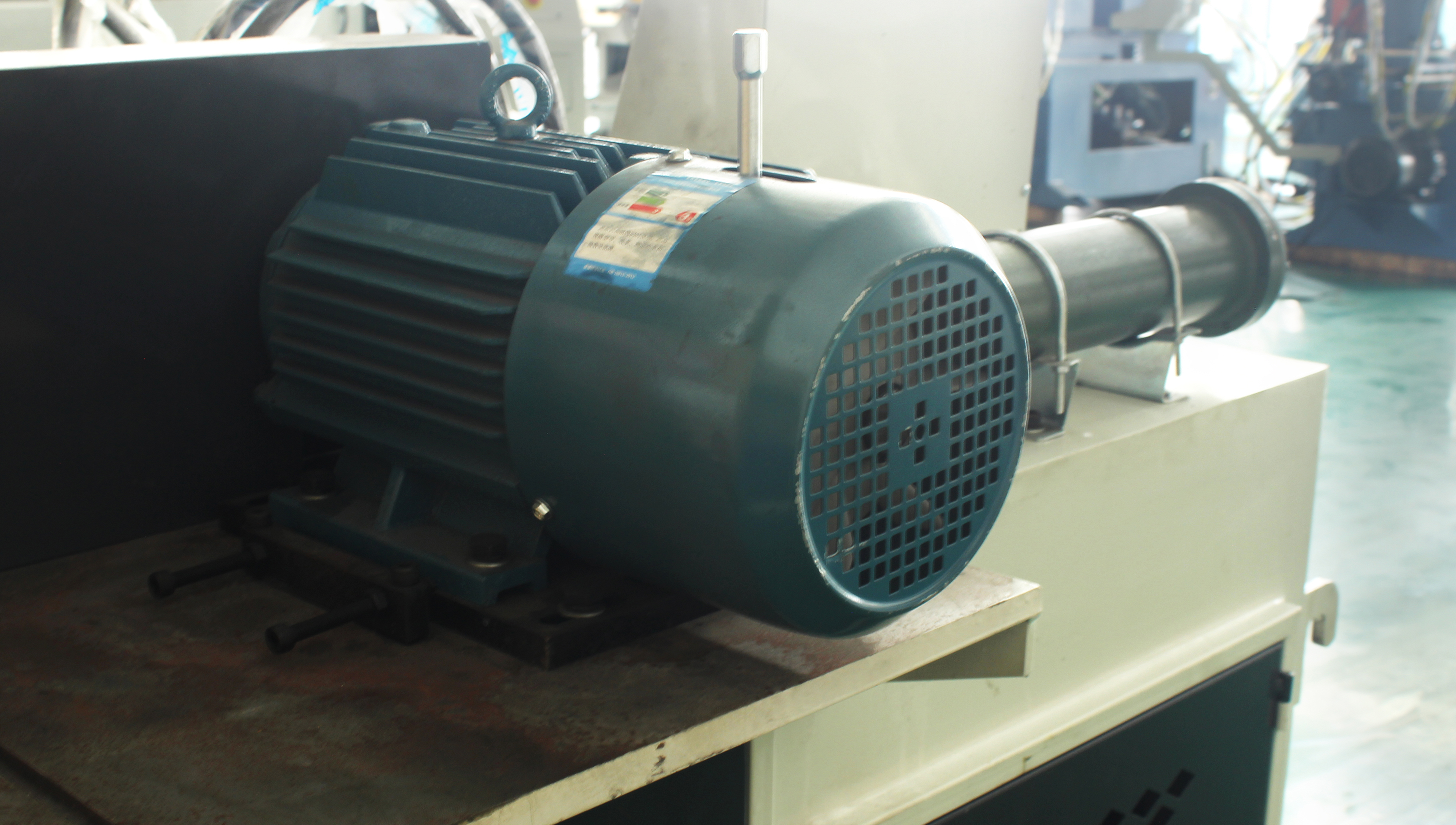 TM-S-40/60/80 Zeer efficiënte automatische buissluitmachine TM-S-40/60/80 Zeer efficiënte automatische buissluitmachine