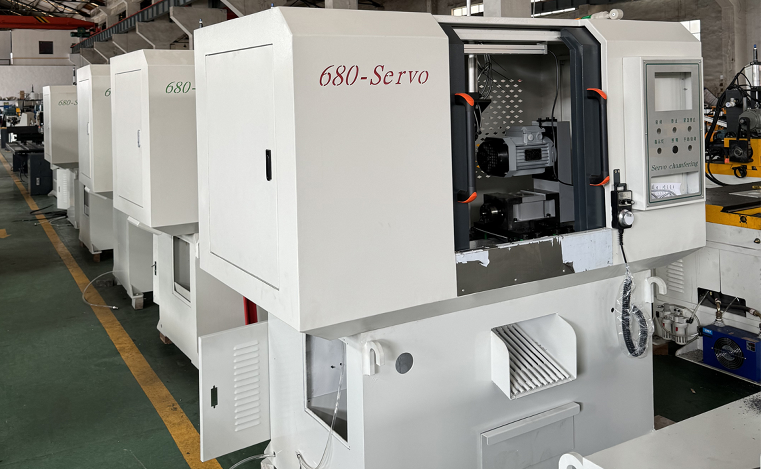 DEF680CNC-serie snelle servo-afschuinmachine met dubbele kopbuis DEF680CNC-serie snelle servo-afschuinmachine met dubbele kopbuis