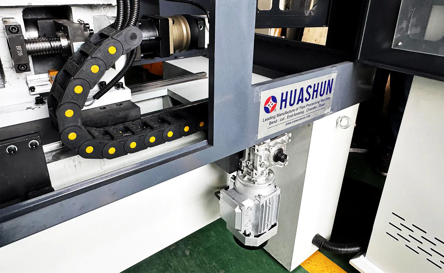 DEF80CNC-serie servobuisafschuinmachine met hoge stabiliteit