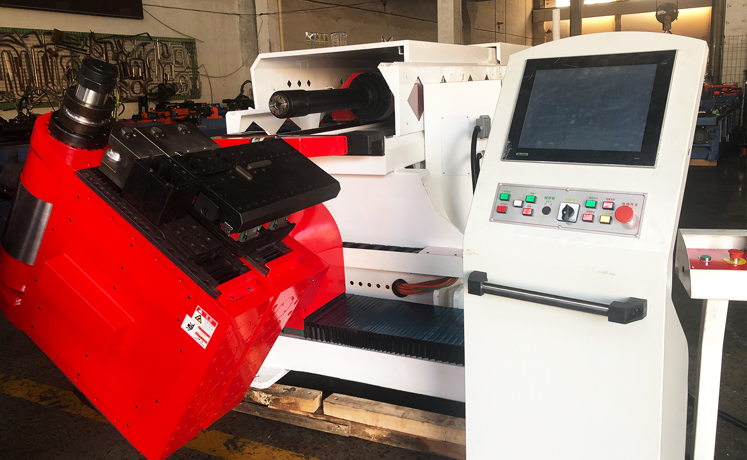 CNC roterende kop pijpbuigmachine - bidirectioneel